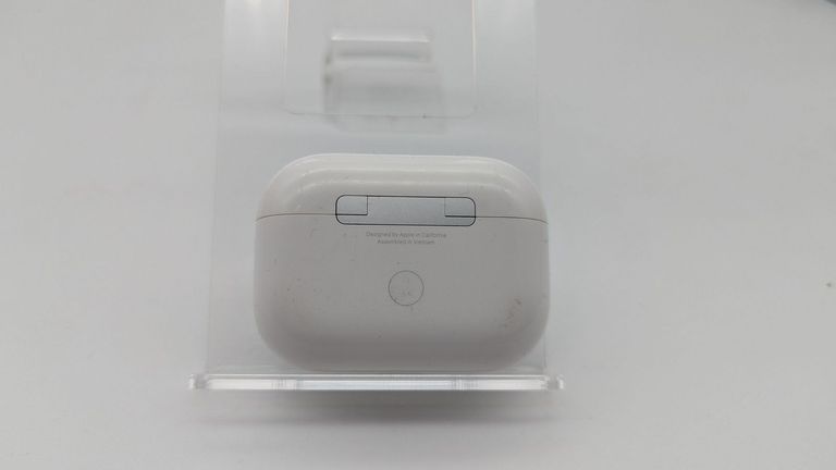 Apple airpods pro 2nd generation with magsafe charging case usb-c Код:01-200891885. Изображение 6