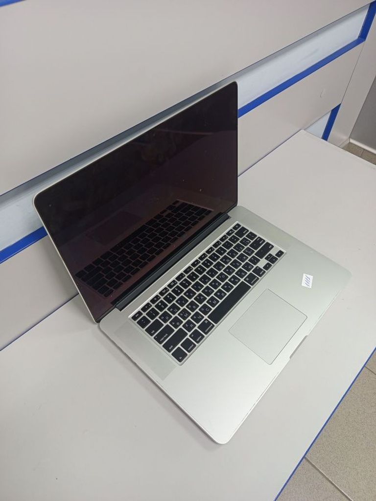 Купити Apple a1398 15,4" core i7 2ghz/ram8gb/ssd256/intel iris pro 1536 mb Б/У