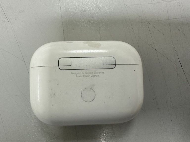 Оголошення Apple airpods pro 2nd generation with magsafe charging case usb-c Б/У