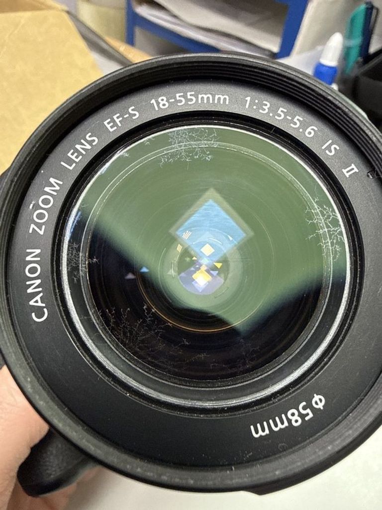 Оголошення Canon eos 600d + ef-s 18-55mm 1:3.5-5.6 is ii Б/У