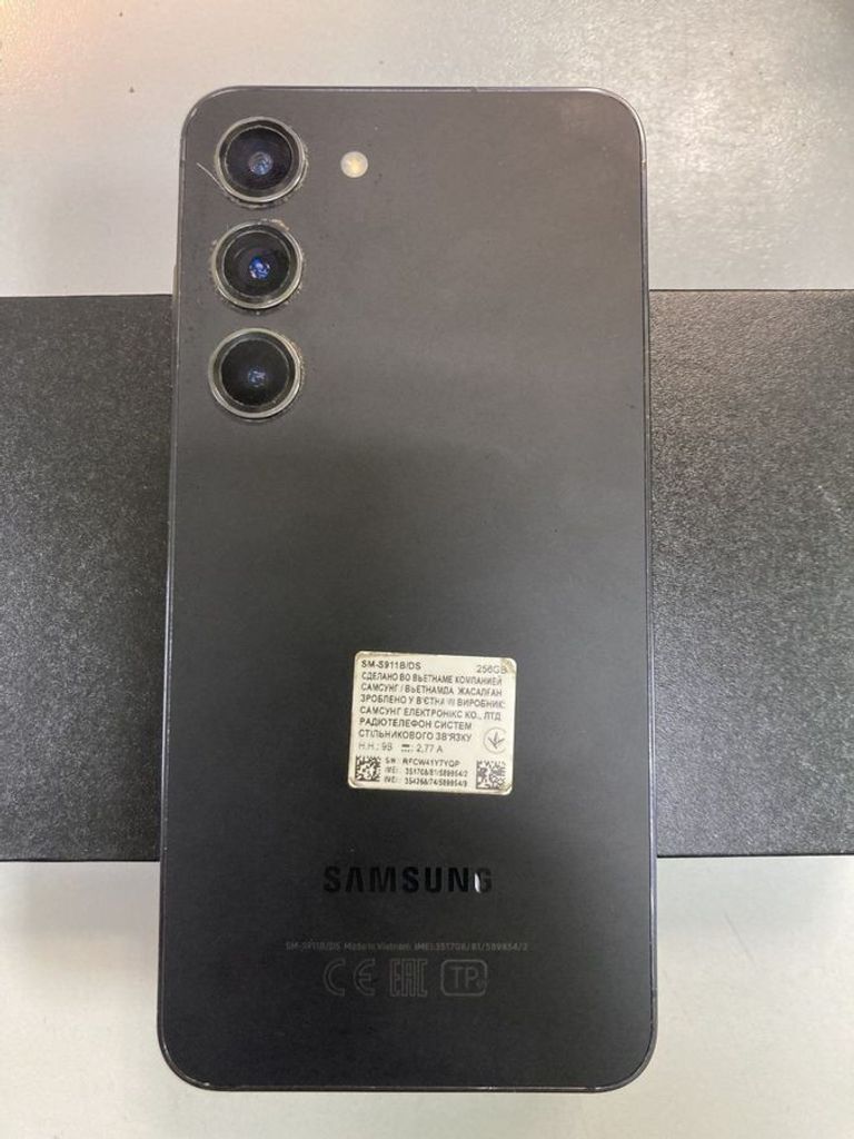 Купити Samsung galaxy s23 8/256gb Б/У