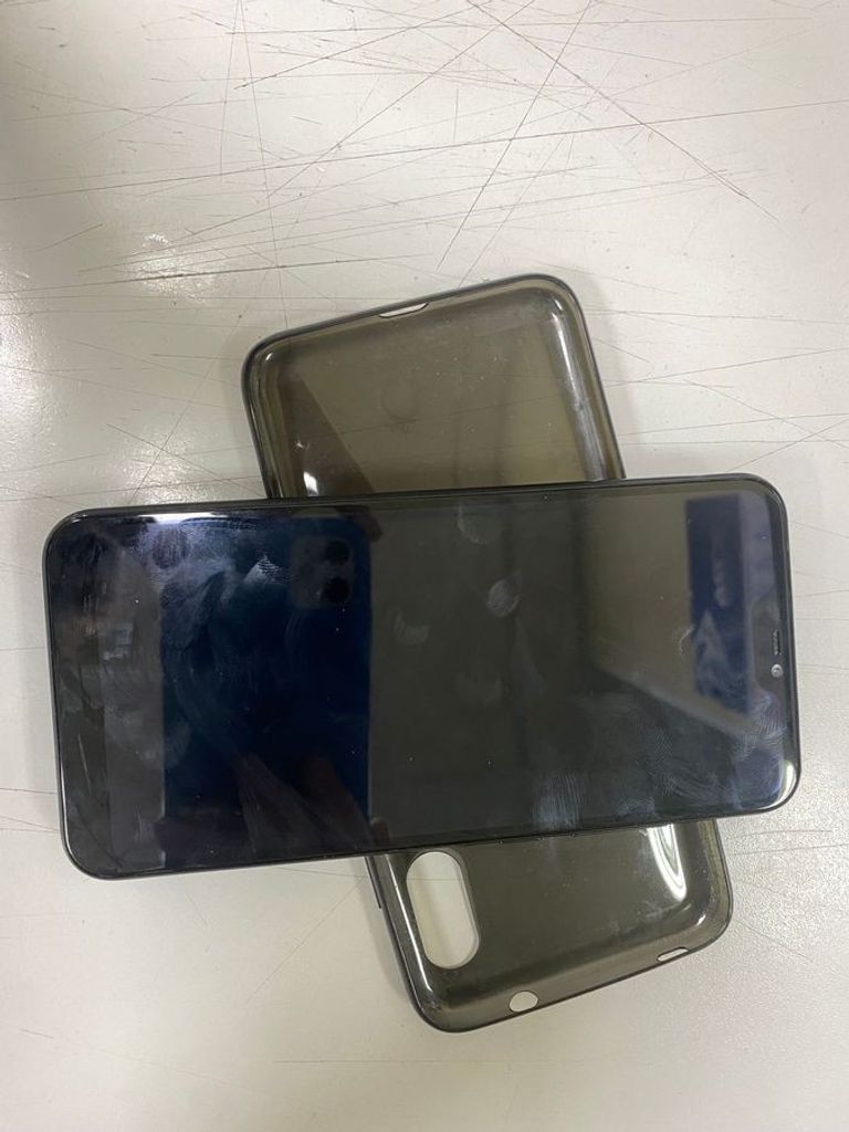 Оголошення Xiaomi mi a2 lite 4/64gb Б/У