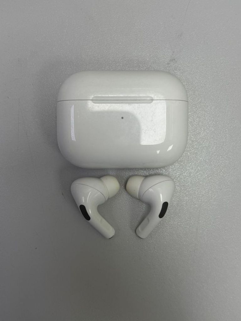 Купити Apple AirPods Pro (MWP22) Б/У