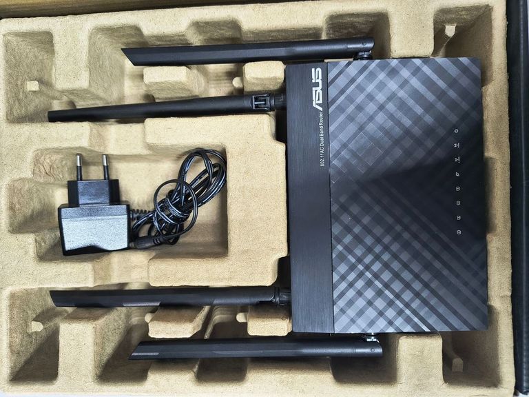 Дешево Asus RT-AC750L з ломбарду