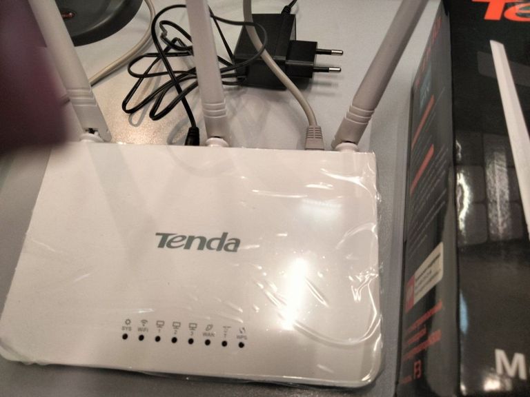 Купити Tenda F3 Б/У