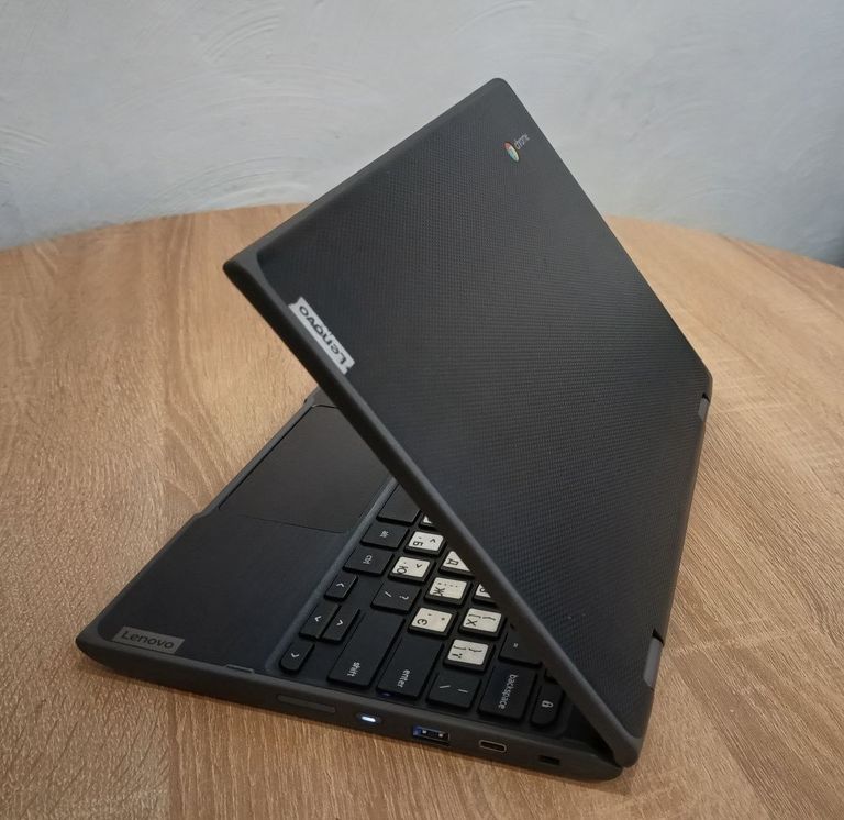 Сенсорний Ультрабук 2в1 Lenovo 300e 2 Gen 4/64 11.6" + Play Market Код:null. Изображение 7