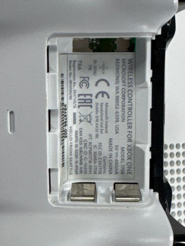 Microsoft Xbox One S 1TB Код:01-200914702. Зображення 7