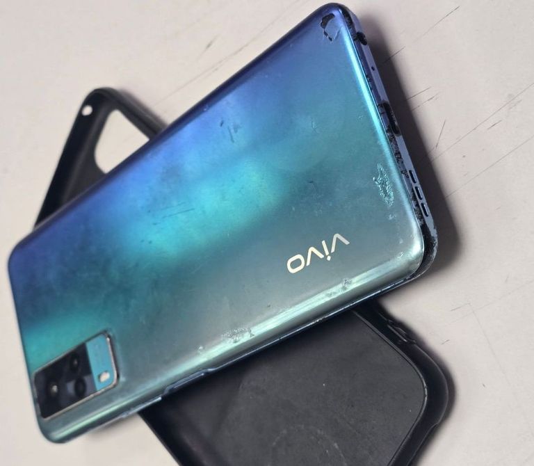 Дешево Vivo y31 4/128gb з ломбарду