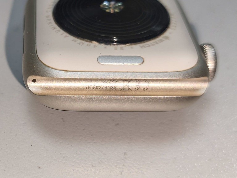 Дешиво Apple watch se 2 gps 40mm aluminium case с ломбарда