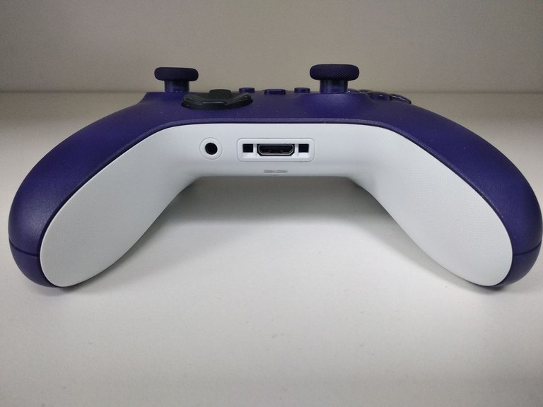 Дешиво Microsoft xbox series x s wireless controller с ломбарда
