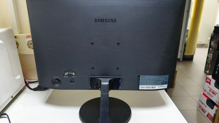 Оголошення Samsung s19f350h Б/У