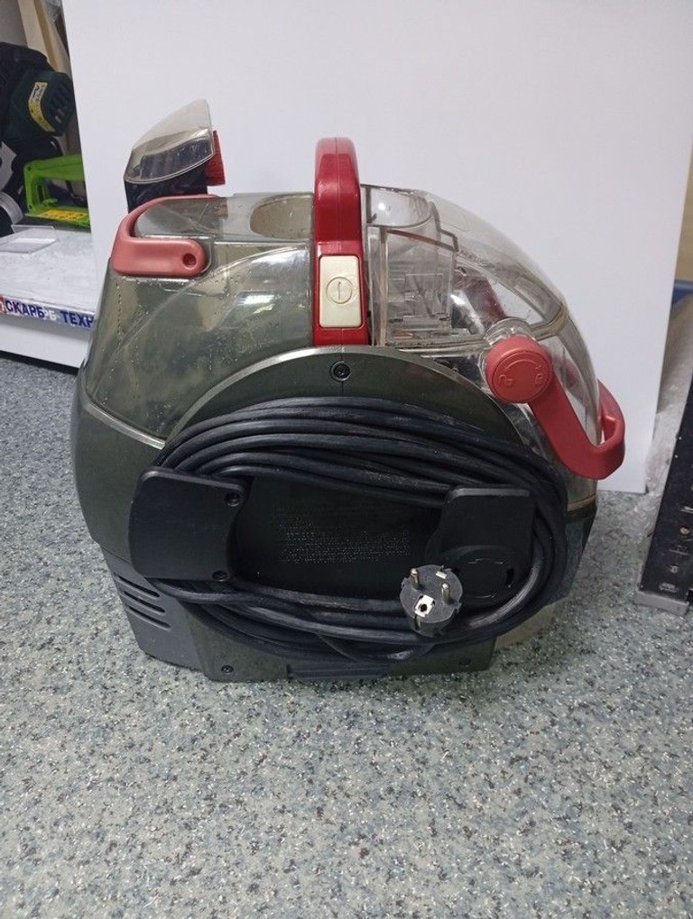 Оголошення Bissell SpotClean Pro 1558N Б/У