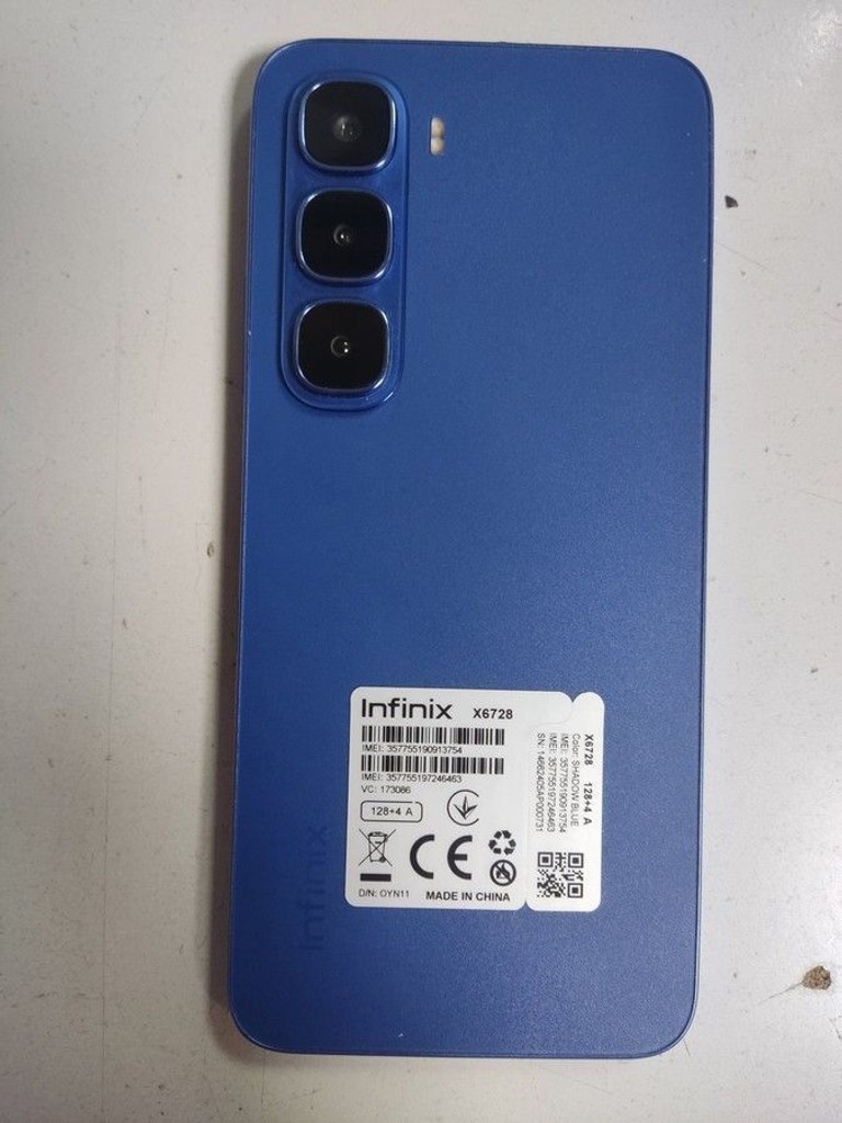 Дешиво Infinix hot 60i 4/128gb с ломбарда