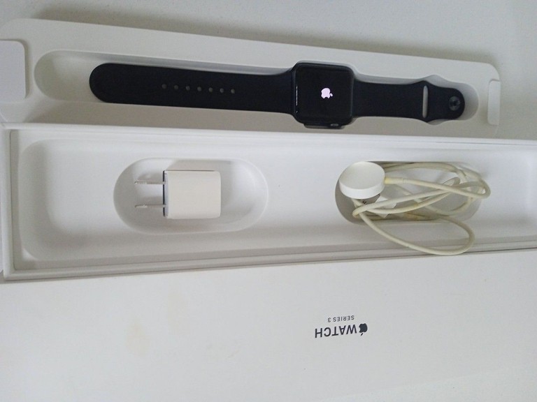 Объявление Apple watch series 3 gps 42mm aluminium case a1859 Б/У