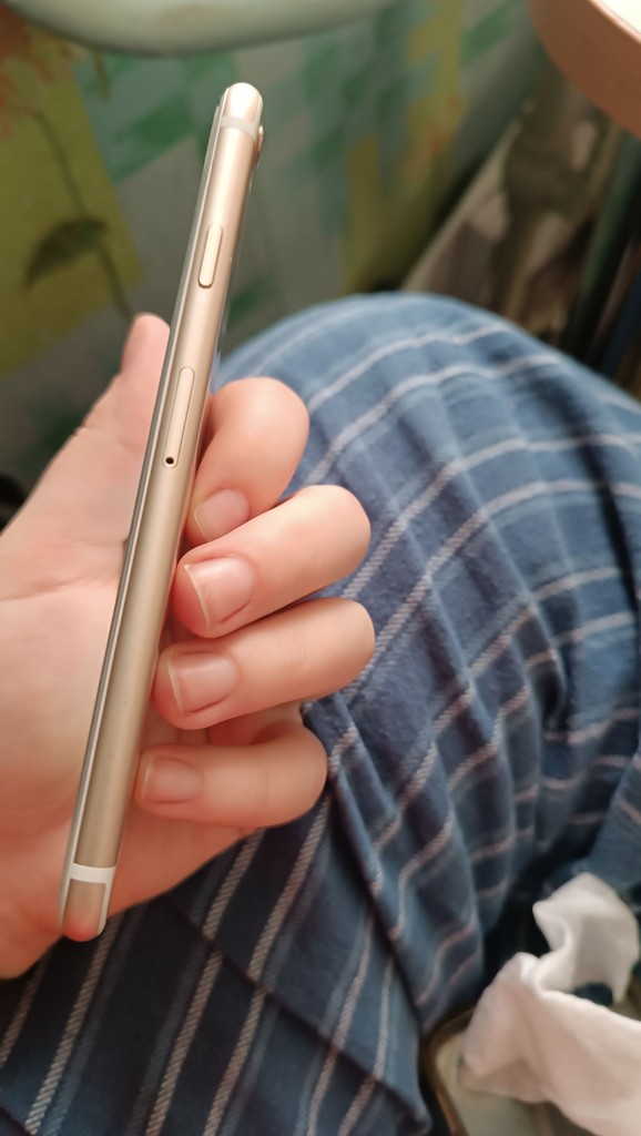 Дешево iPhone 6 64 gb працює з ломбарду