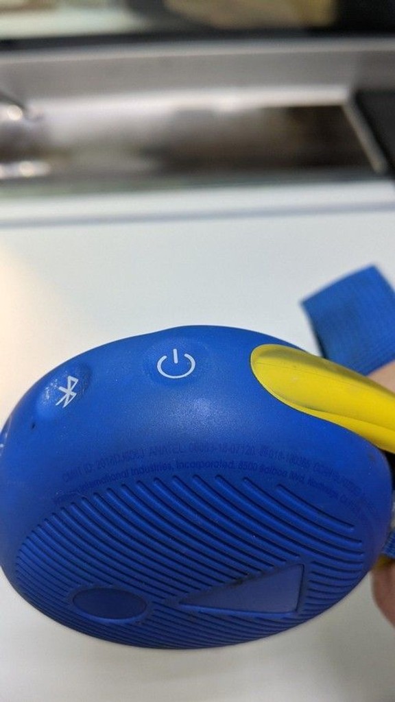Купити Jbl jr pop Б/У
