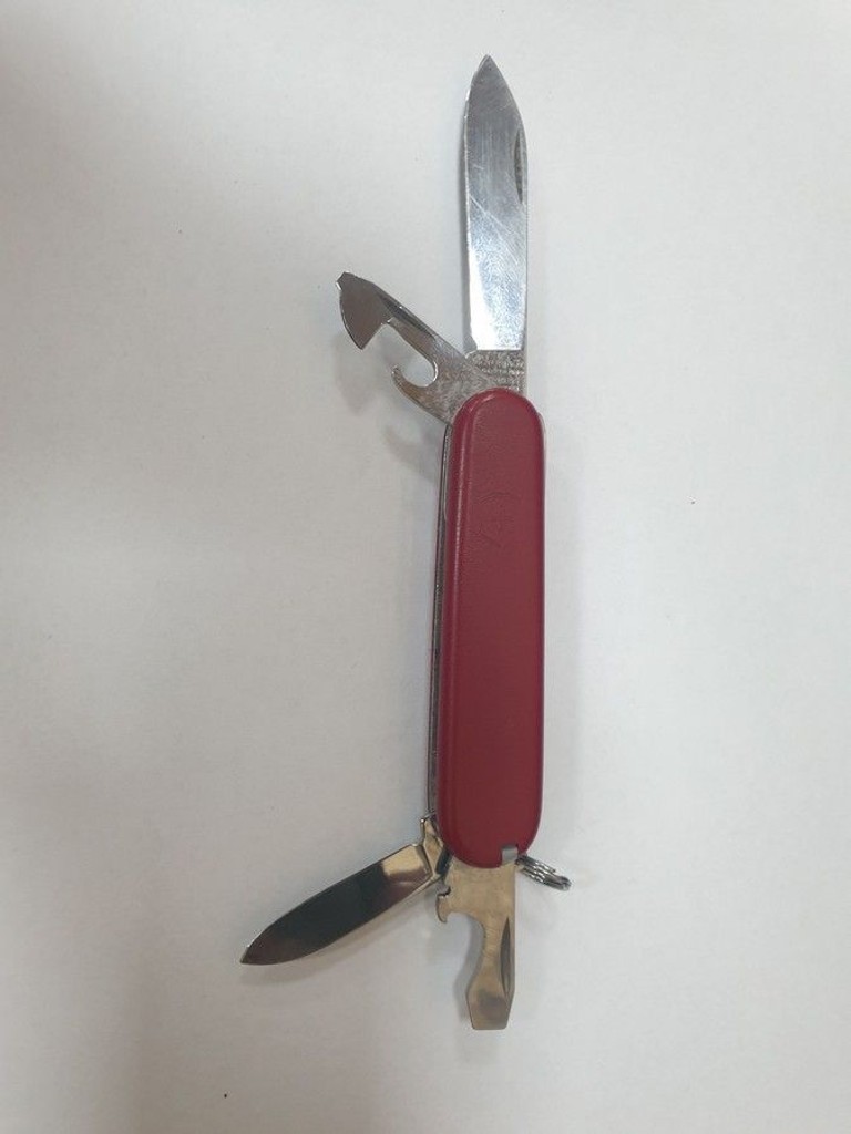 Купить Victorinox Recruit Red Blister (0.2503.B1) Б/У