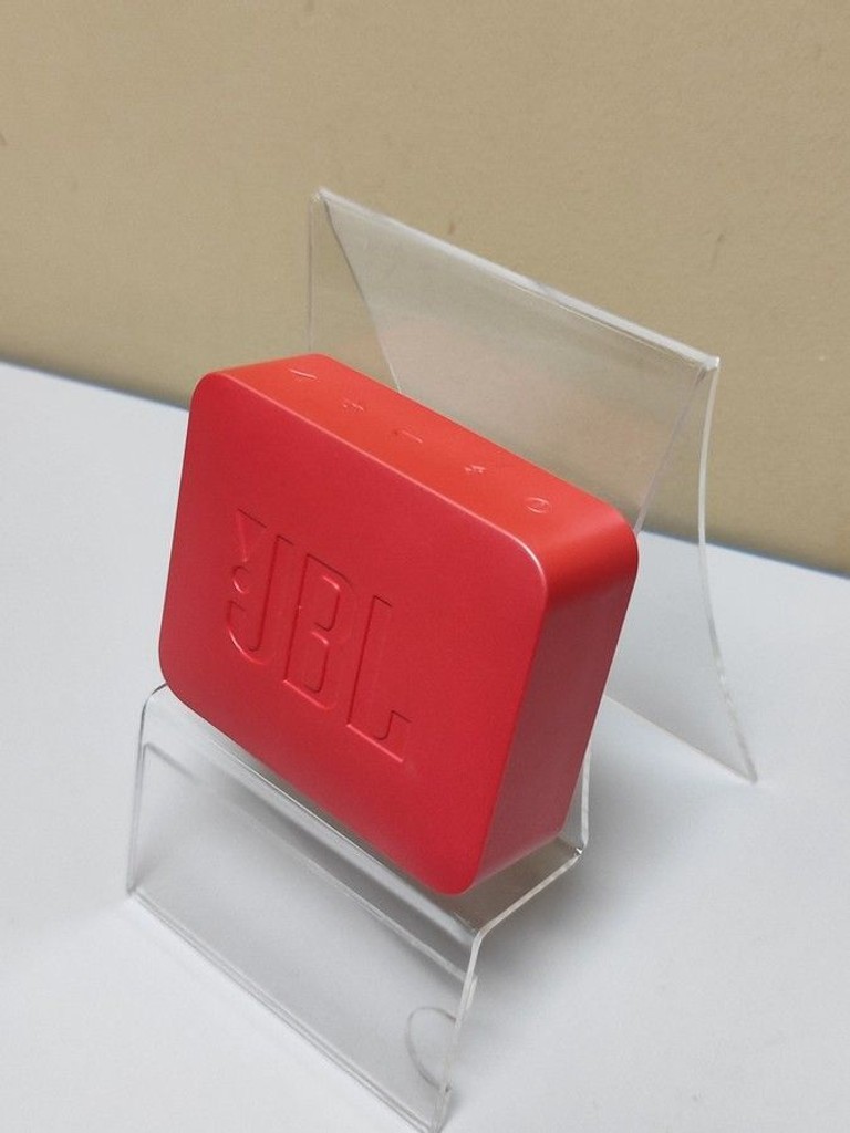 Дешиво Jbl go essential с ломбарда