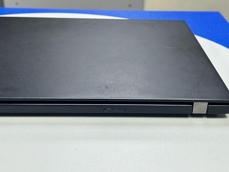 Дешево Lenovo 14/core i5 8365u ddr4/16gb ddr4/hdd *відсутній/ssd 256 gb/*інтегрована з ломбарду