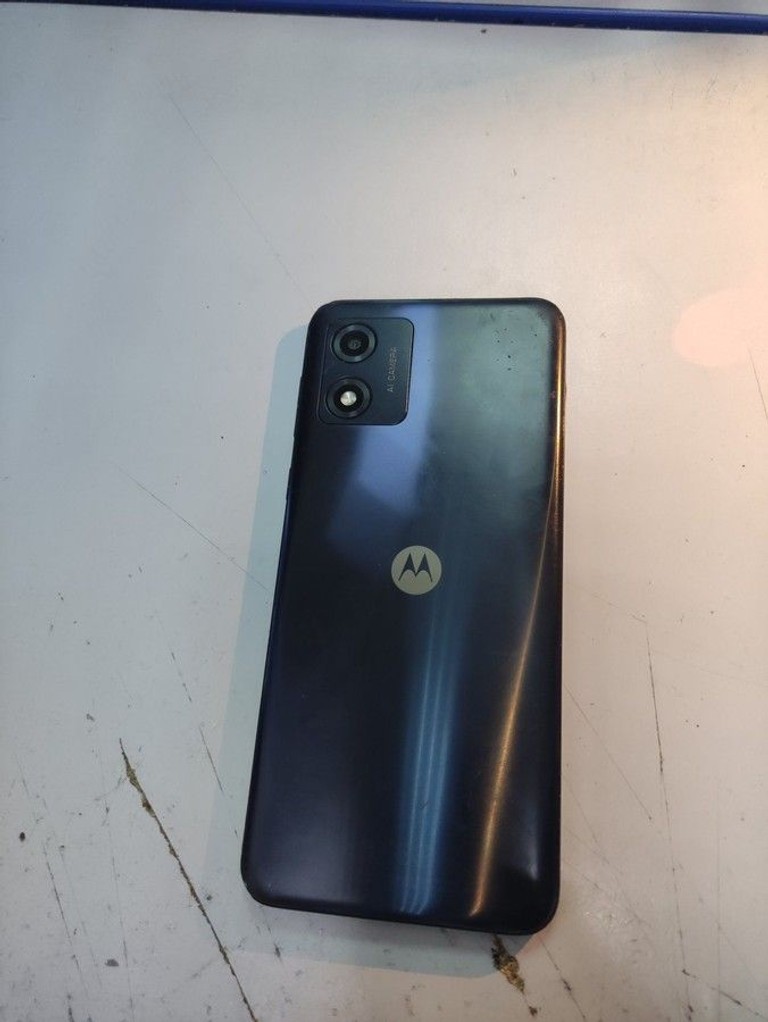 Оголошення Motorola moto e13 2/64gb Б/У