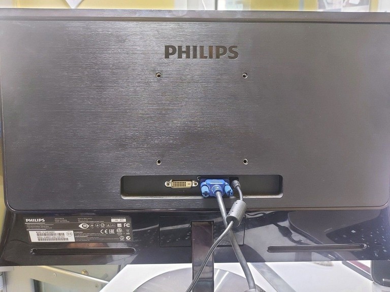 Купити Philips 224e5qhsb Б/У