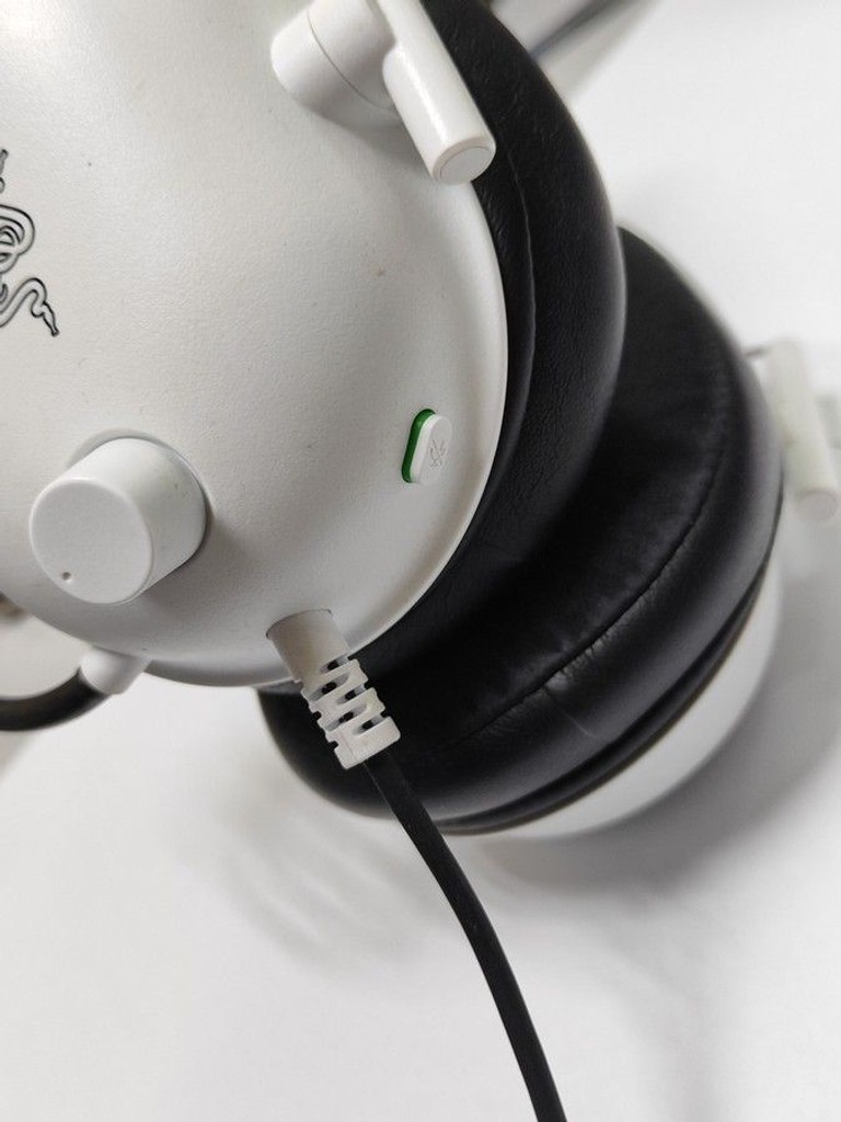Дешево Razer blackshark v2 x з ломбарду