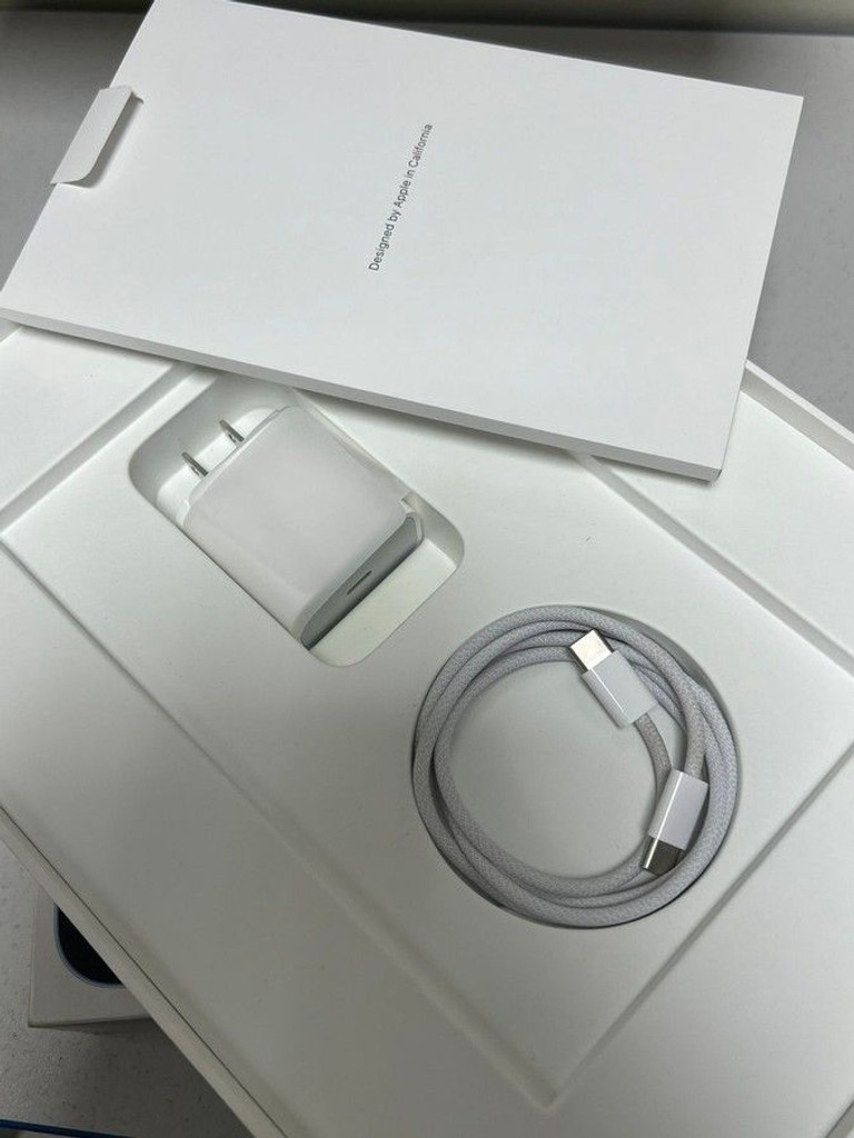 Apple iPad 2025 Wi-Fi 256GB Blue (MD4H4) Код:01-201152301. Зображення 7