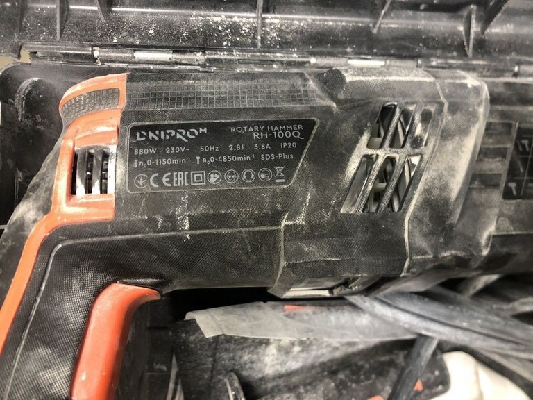 Дешево Dnipro-M rh-100q з ломбарду