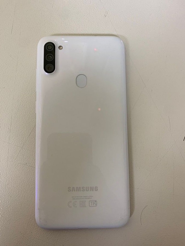Дешиво Samsung galaxy a11 2/32gb sm-a115f с ломбарда