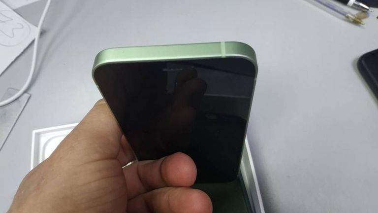 Apple iPhone 12 mini 256GB (PRODUCT)RED Код:01-18843663. Зображення 5