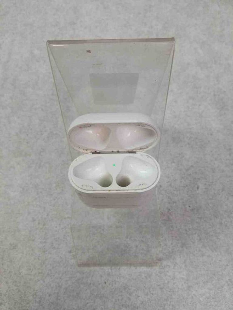 Apple airpods 2 gen a1602.a2032+a2031 2019г. Код:2000003515882. Изображение 8