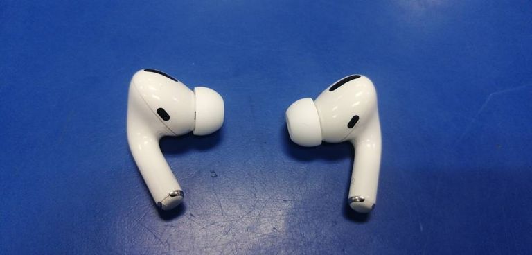 Apple AirPods Pro (MWP22)