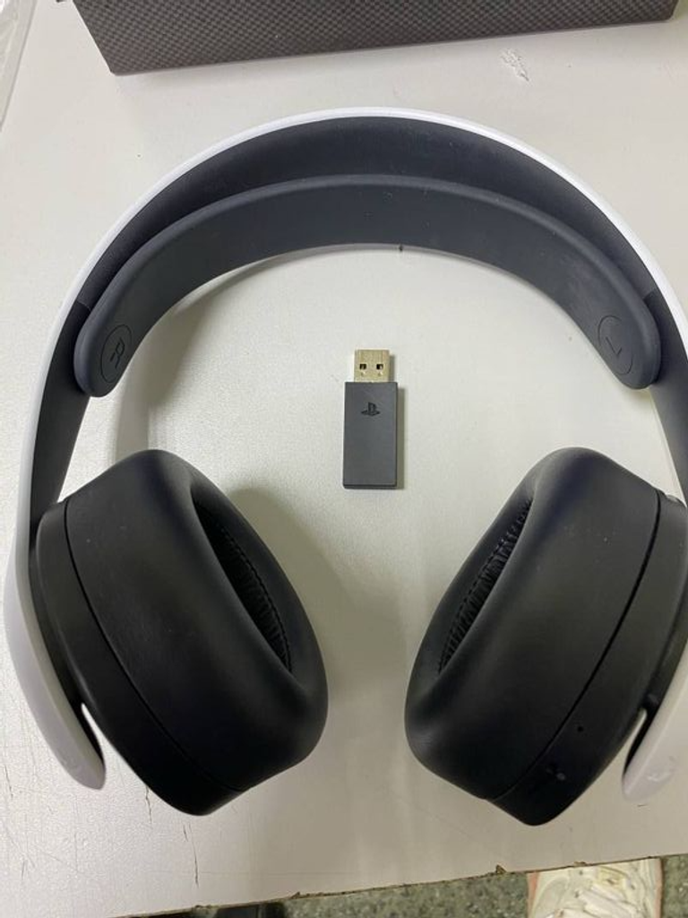Оголошення Sony pulse 3d wireless headset Б/У