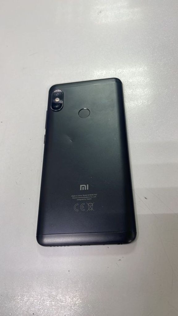Дешево Xiaomi Redmi Note 5 3/32GB Black з ломбарду