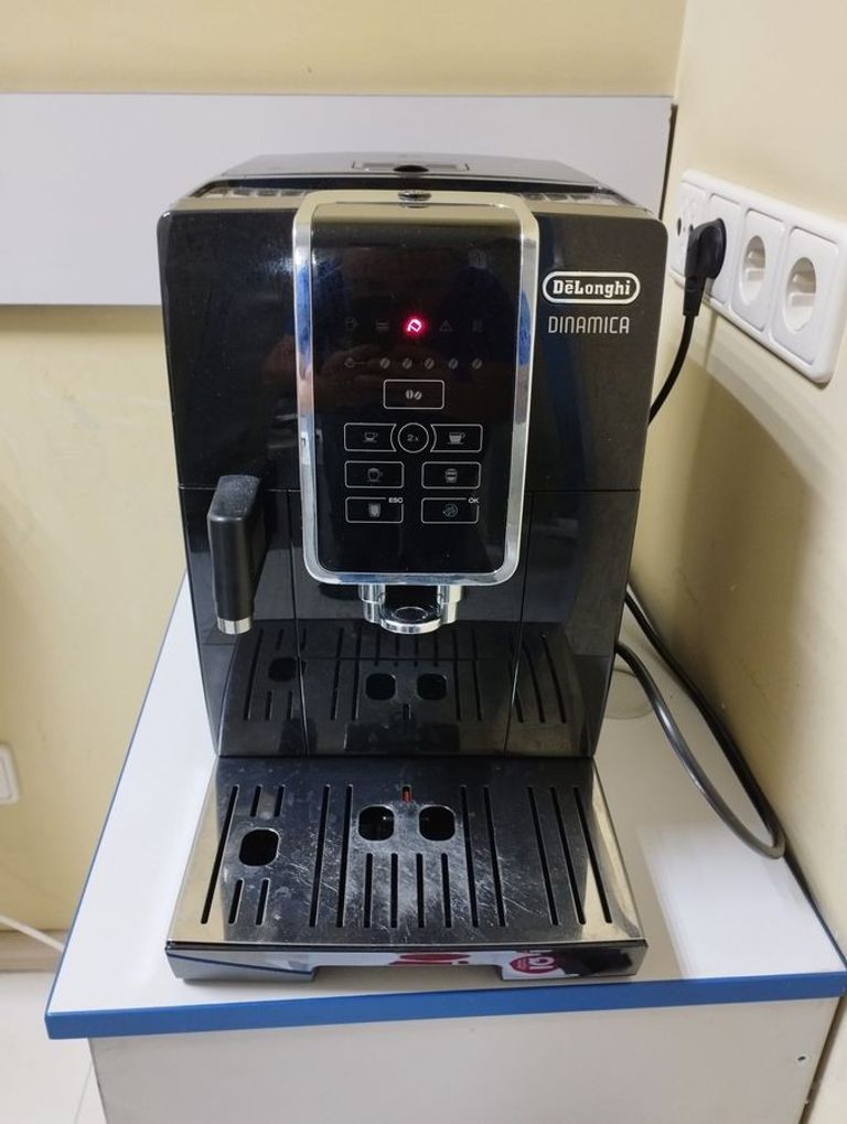 Купити Delonghi Dinamica ECAM 350.50.B Б/У
