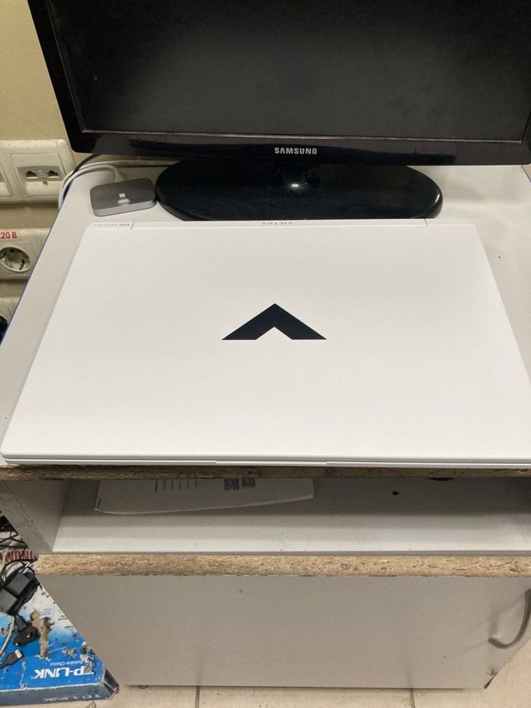 Дешево Hp 15/ryzen 5 8645hs ddr5/16gb ddr5/hdd *відсутній/ssd 1000 gb/geforce rtx4050 6gb з ломбарду