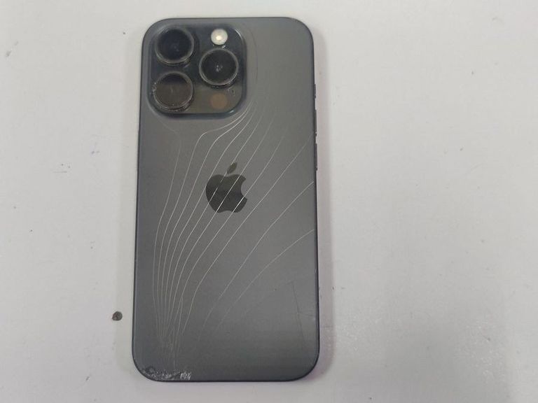 Дешево Apple iPhone 15 Pro 128GB eSIM Black Titanium з ломбарду