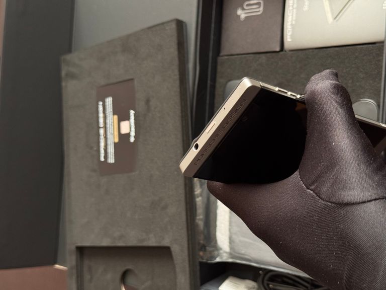 Blackberry Porsche Design P9982 + чехол в подарок! Код:null. Зображення 6