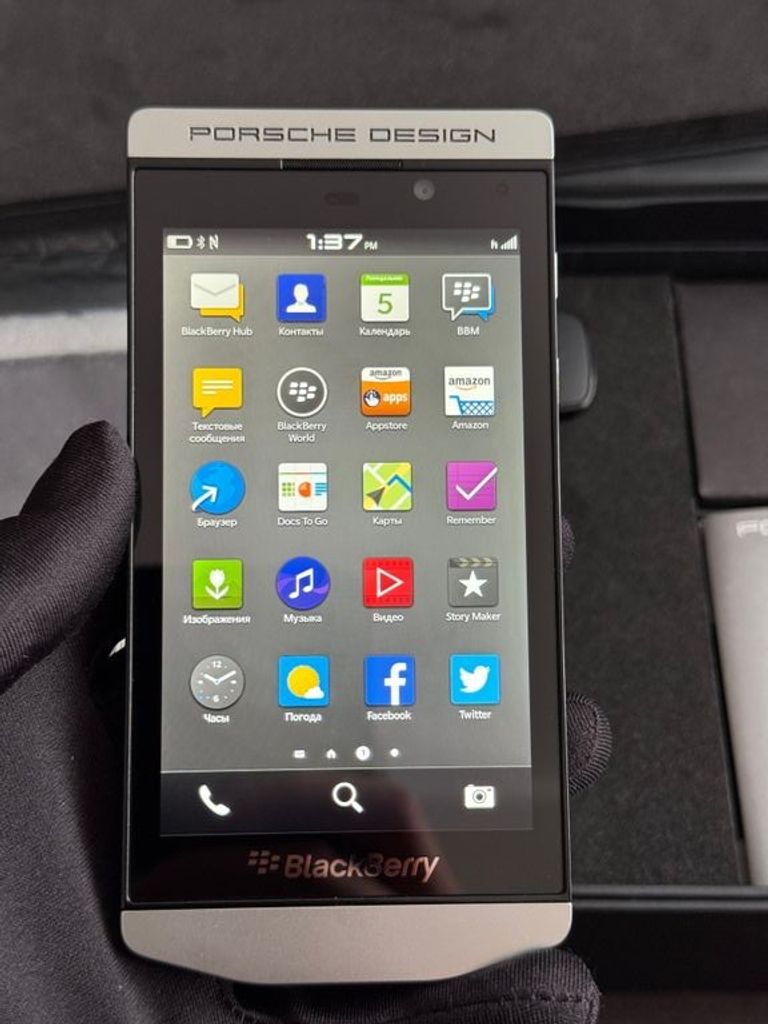 Оголошення Blackberry Porsche Design P9982 + чехол в подарок! Б/У