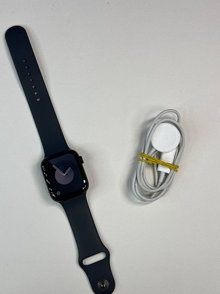 Купить Apple watch se 2 gps 44mm aluminum case with sport Б/У