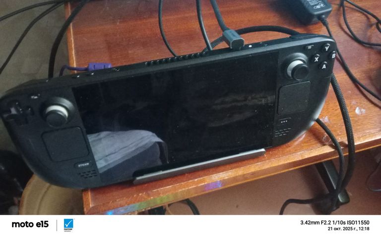 Купить Valve Steam Deck 256 GB Б/У