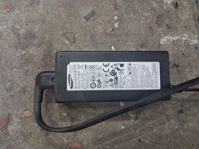 Дешиво Lg 22m37a с ломбарда