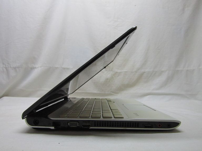 Sony Vaio sve151j13v 15.6" Код:null. Зображення 8