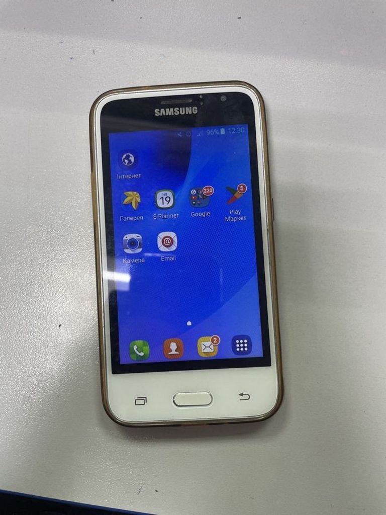 Купити Samsung galaxy j1 sm-j120h Б/У