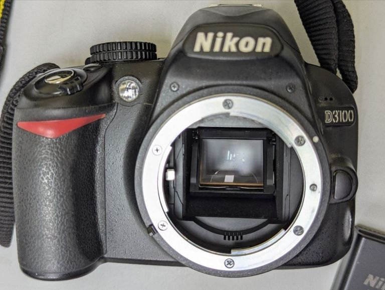 Объявление Nikon d5100 + af-s 18-55mm f/3.5-5.6g vr dx Б/У