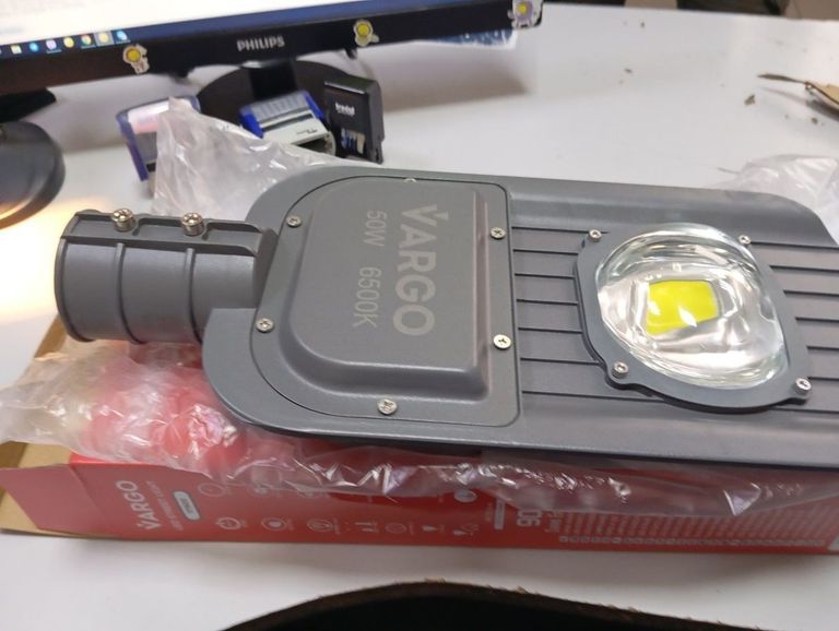 Оголошення Vargo 50w 6500k Б/У