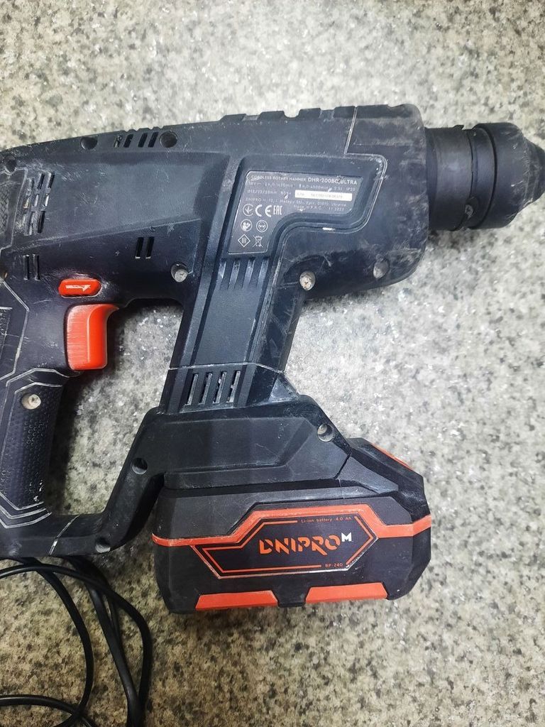 Розпродаж Dnipro-M dhr-200bc + ultra dga-201+ 2акб 4,0 ah 1 акб 2,0 ah+ зп, продавець Техноскарб