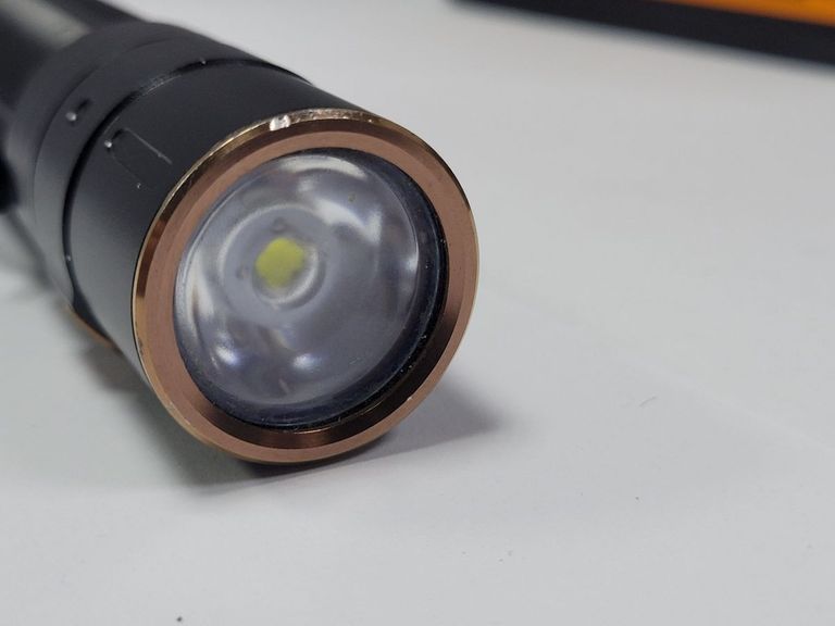 Дешево Fenix E35 V3.0 з ломбарду