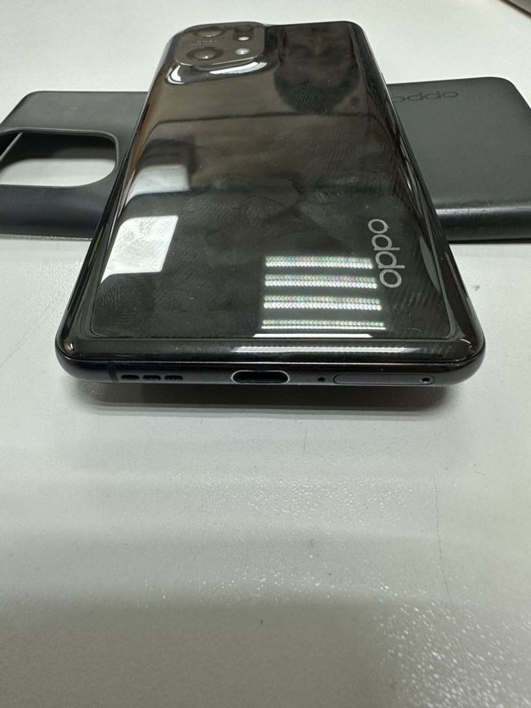 Розпродаж Oppo find x5 pro 12/256gb, продавець Техноскарб