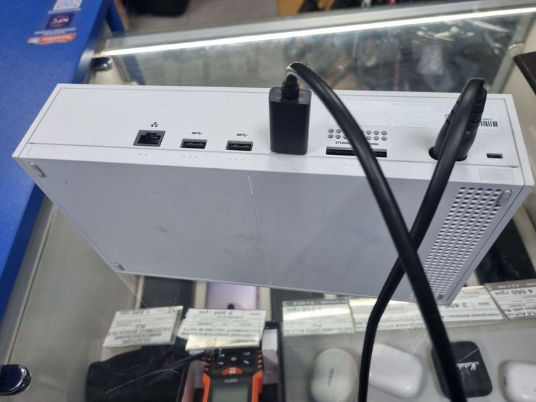 Дешиво Microsoft xbox series s 512gb с ломбарда